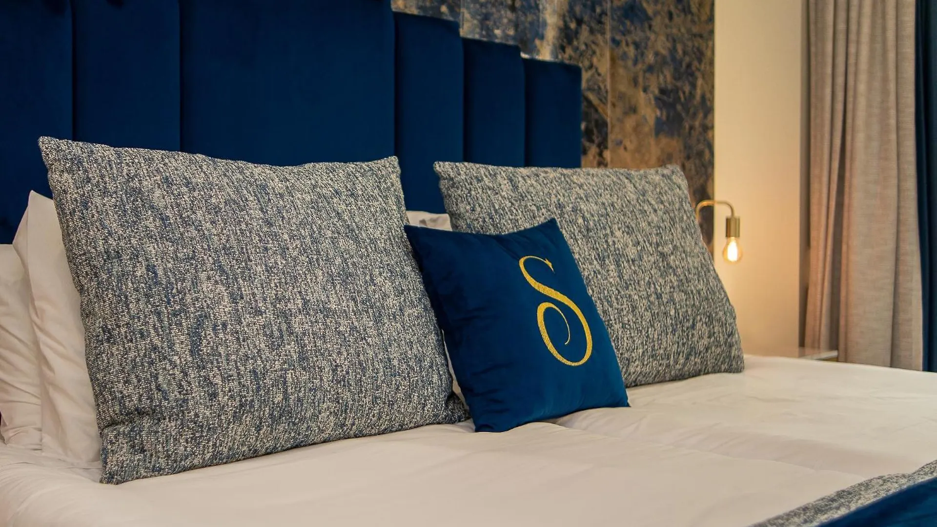 Safira Suites 301 Фуншал Апартаменты